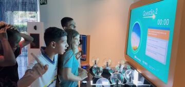 Espaço em Fernando de Noronha promove aulas sobre uso responsável de energia 