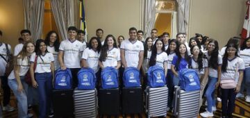 Ganhe o Mundo: Pernambuco envia 119 estudantes da rede estadual para intercâmbio no Canada