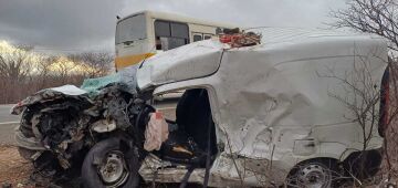 Motorista de ambulância morre após colisão com carro na BR-428, em Petrolina; três ficaram feridos