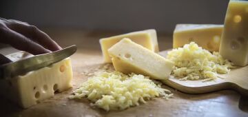 Os seis tipos de queijos naturalmente com zero ou pouquíssima lactose