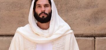 Paixão de Cristo de Nova Jerusalém anuncia elenco principal com Dudu Azevedo como Jesus; confira