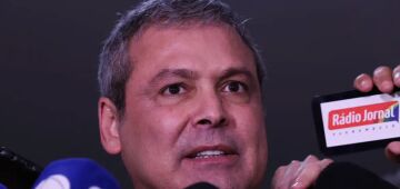 Líder do PT considera escandalosa decisão de votar PL da dosimetria