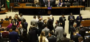 Câmara aprova redução de benefícios fiscais; projeto vai ao Senado