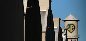 Warner rejeita oferta hostil de compra da Paramount