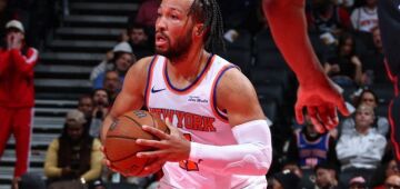 Jalen Brunson faz 35 pontos, Knicks batem Raptors e vão à semifinal da NBA Cup pela 1ª vez 