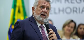 Caixa faz papel social com performance financeira de banco listado em Bolsa, diz Carlos Vieira