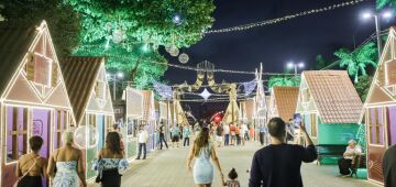 Natal dos Sons do Recife tem mais de 4 milhões de luzes, árvores, presépio e neve de espuma 