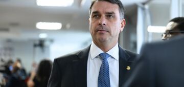 Flávio Bolsonaro admite que pode abandonar candidatura