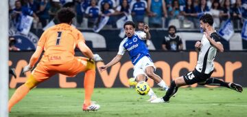 Corinthians aposta em bola parada para enfrentar Cruzeiro na semifinal da Copa do Brasil, no domingo