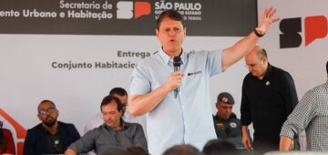 Tarcísio diz que vai "trabalhar com líderes da direita" e que objetivo maior é "derrotar PT" em 26