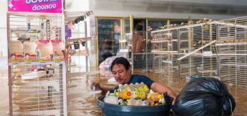 Inundações devastadoras deixam mais de mil mortos na Ásia