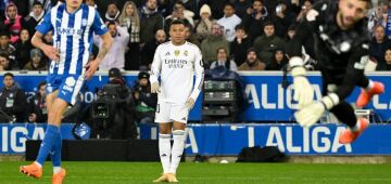 Real Madrid sofre, mas vence Alavés e dá fôlego a Xabi Alonso
