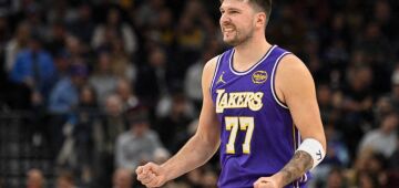 Luka Doncic faz 45 pontos, ganha elogios de LeBron e lidera vitória dos Lakers sobre Utah Jazz