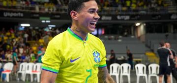 Pernambucano Cléber André celebra ano com a seleção brasileira de futsal e destaca foco na Copa