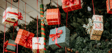 Papai Noel dos Correios: bicicleta e cadeira de rodas foram algumas das entregas em Pernambuco