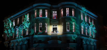 Coro juvenil abre o clima natalino no Marco Zero