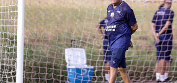 Hélio reforça foco do Náutico em buscar título do Pernambucano