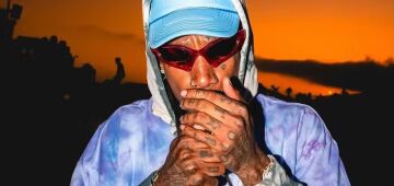 Wiz Khalifa é condenado a nove meses de prisão na Romênia por fumar cigarro de maconha no palco