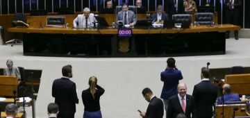 Câmara pode votar hoje projeto com novas regras para devedor contumaz