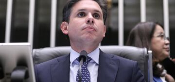 Hugo Motta sai em defesa de ex-assessora de Lira que foi alvo da PF