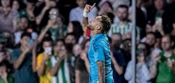 Neymar marca três gols contra o Juventude e dá fôlego ao Santos na briga contra o Z-4