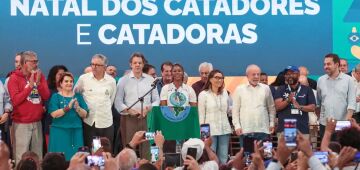 Catadores devem ser aplaudidos como agentes ambientais, diz Boulos