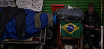 O Brasil continua no topo da pobreza