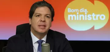 Governo diz que conectará 100% das escolas até fim de 2026