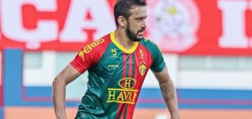 Náutico contrata Robinho para cargo na comissão técnica