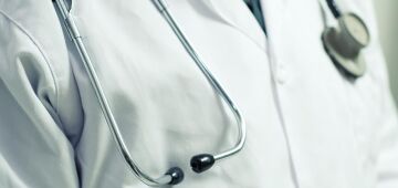 'OAB' para médicos: comissão do Senado aprova criação de exame obrigatório para recém-formados