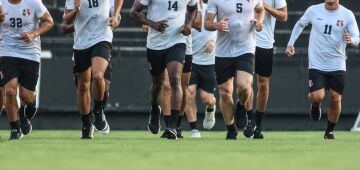 Preparador físico do Santa detalha planejamento para atletas na pré-temporada