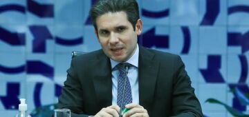 Hugo Motta mira em votação do PNE ainda neste ano e chama plano de 'maior marco da Câmara em 2025'