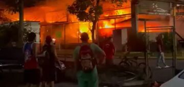 Loja de 20 anos é destruída com incêndio de grandes proporções que atingiu a Ceasa, no RJ