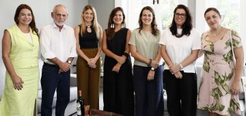 Presidente da Adepe visita a Folha de Pernambuco e entrega convite para os 60 anos da entidade