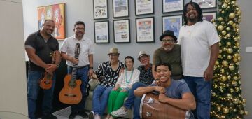 Samba em tributo à Nossa Senhora da Conceição e Iemanjá no Recife Antigo