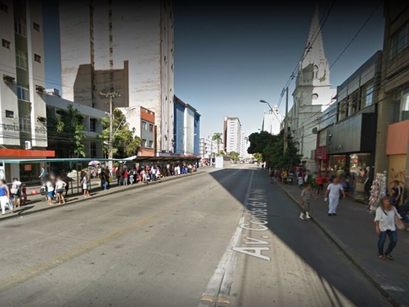 Parada de ônibus deixa de ser