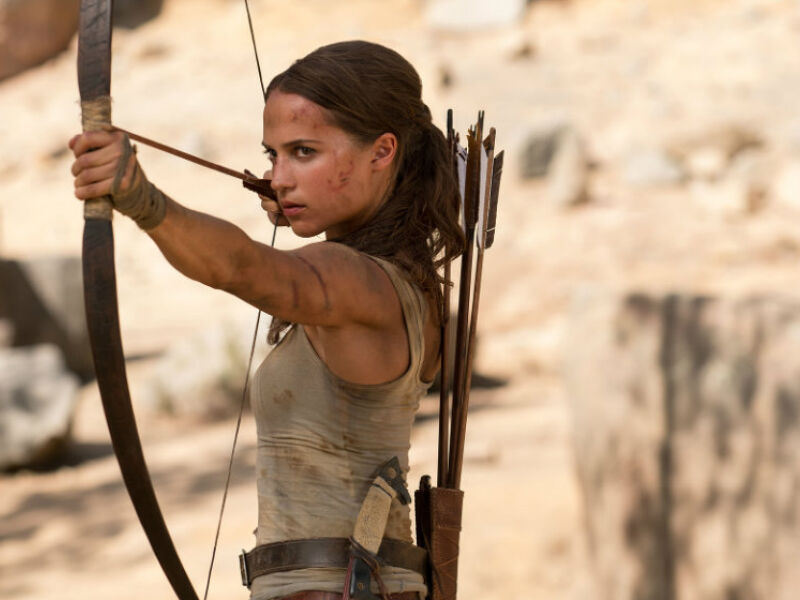 Este mês celebramos 20 anos do épico filme - Lara Croft - Tomb Raider -  estrelado por Angelina Jolie