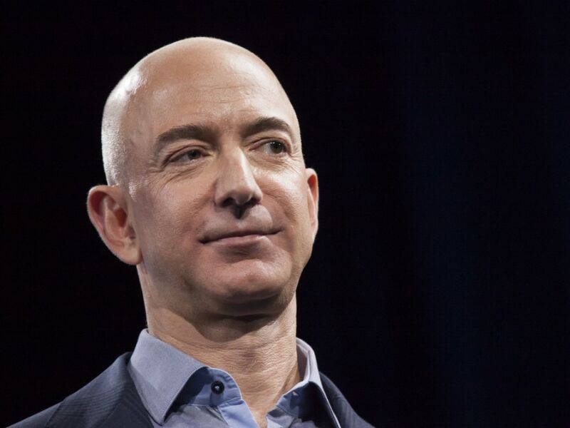 Dono da , Jeff Bezos pode comprar time da NFL em parceria com Jay-Z,  diz jornal - Folha PE