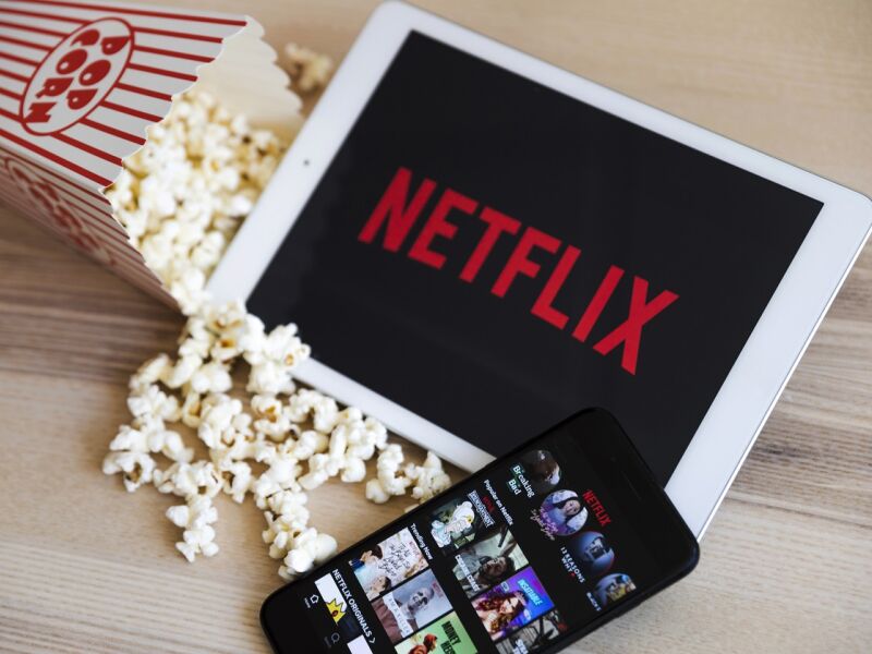 Netflix e  confirmam medidas para diminuir tráfego no