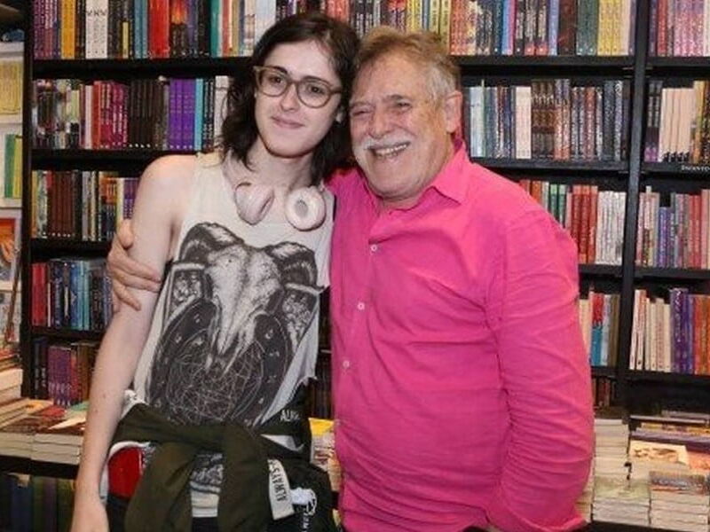Relembre famosos que também têm filhos transexuais - Folha de Pernambuco
