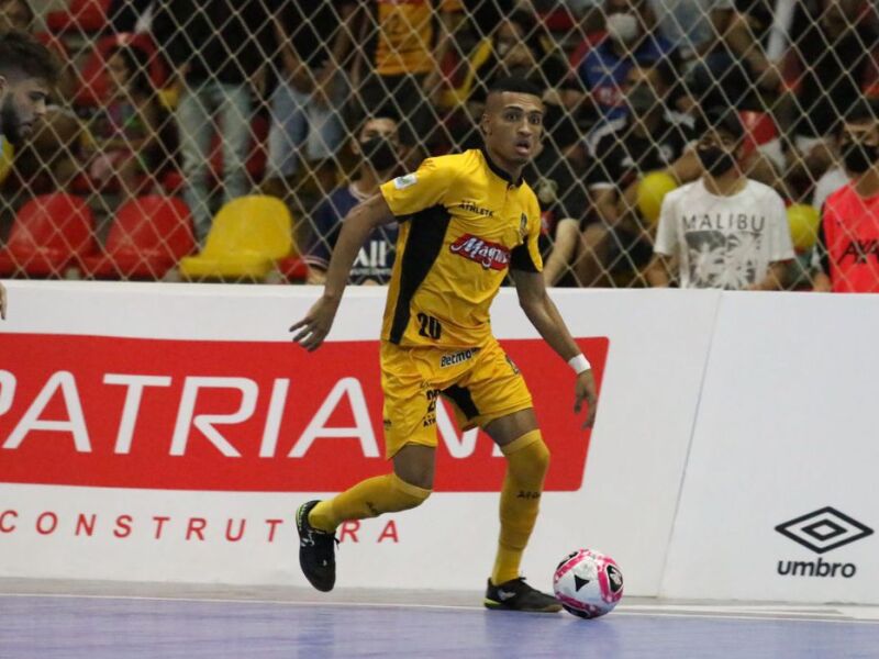 Sorocaba vence Carlos Barbosa e é campeão mundial de futsal