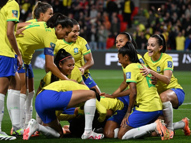 Quando o futebol era proibido para mulheres no Brasil - Folha PE