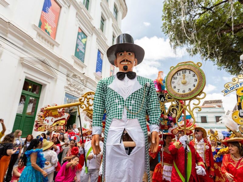 Carnaval 2025: fevereiro abre alas para prévias. Veja preparativos de blocos tradicionais