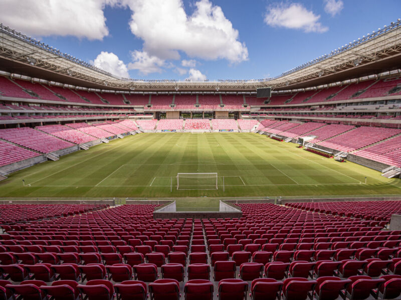 Sport lucra alto e troca o Maracanã pela Arena de Pernambuco contra o Mengão