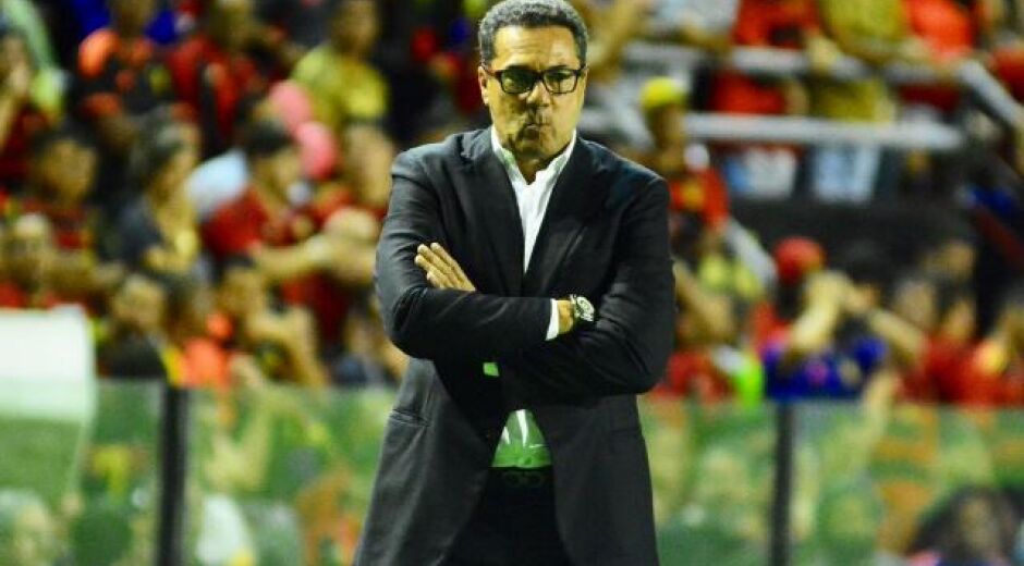 Branquinho admite contato com Luxemburgo para cargo de consultor do Sport