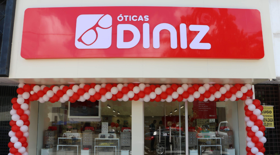 Óticas Diniz: atendimento diferenciado
