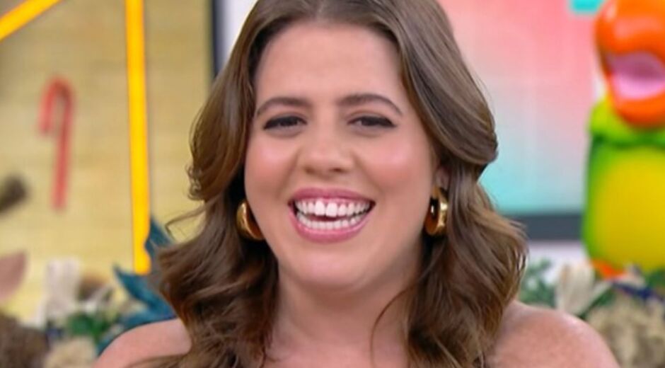 Tati Machado revela gravidez no ‘Mais Você’ e Ana Maria celebra