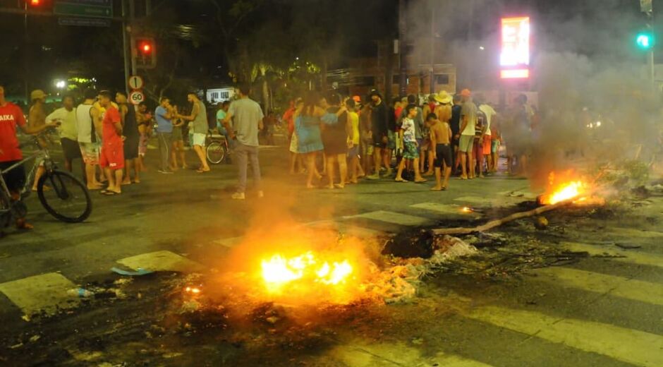 Recife: protesto trava trânsito na Agamenon, e via é liberada depois de uma hora; veja motivo 