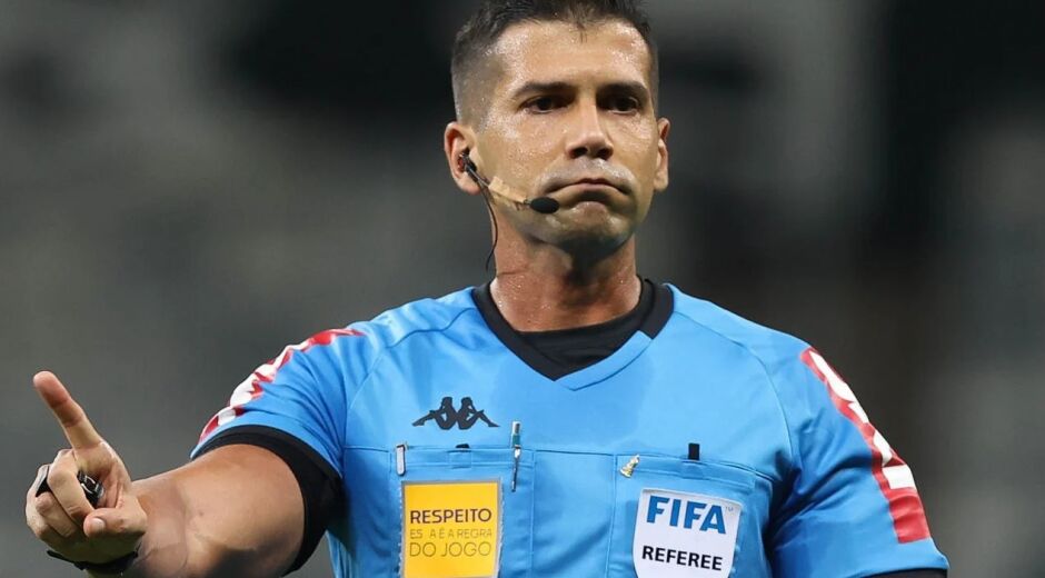 Retrô x Sport: Bruno Arleu de Araújo apita o primeiro jogo da final do Pernambucano