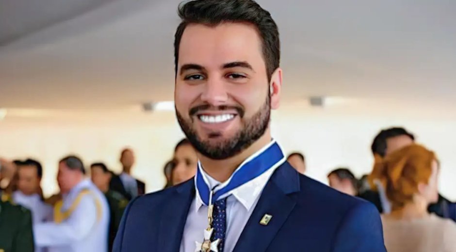 Moraes nega pedido de Filipe Martins para circular em Brasília durante julgamento no STF